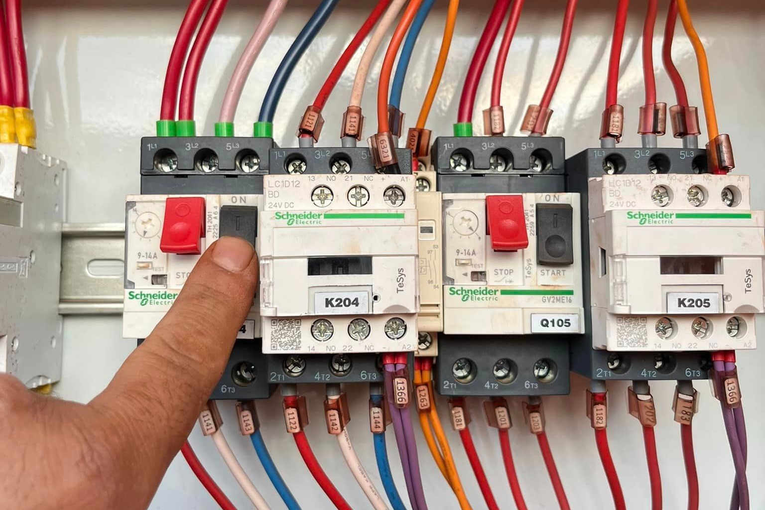 RCD safety switch and circuit breaker comparison in switchboard